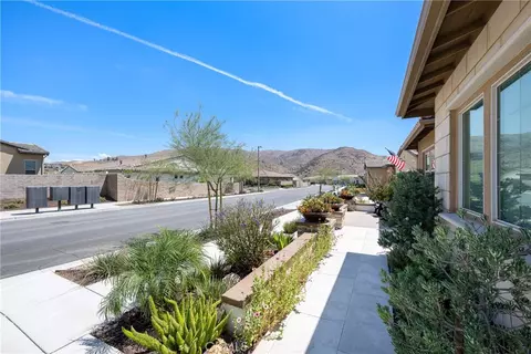 Exterior - 11547 Explorer Ct, Corona, CA 92883 photo 4 of 13