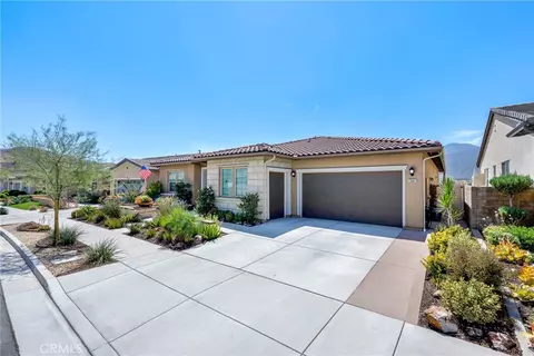 Exterior - 11547 Explorer Ct, Corona, CA 92883 photo 3 of 13