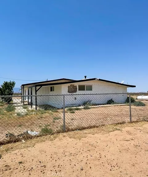 Exterior - 11252 Cactus, Adelanto, CA 92301 photo 2 of 4