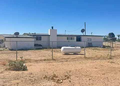Exterior - 11252 Cactus, Adelanto, CA 92301 photo 3 of 4