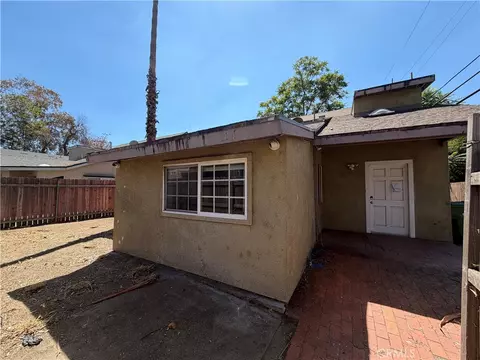 21514 Cohasset St, Canoga Park, CA 91303