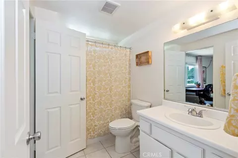 Bath - 8714 Lincoln Ave, Riverside, CA 92504 photo 1 of 1