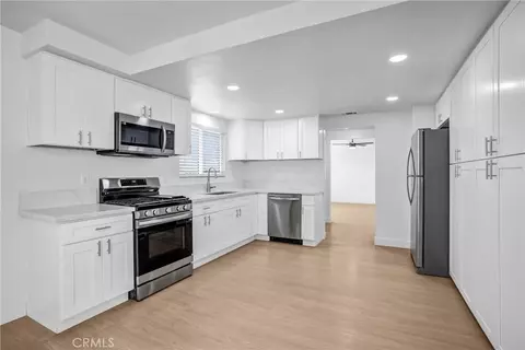 Kitchen - 16410 Fontlee Ln, Fontana, CA 92335 photo 1 of 2