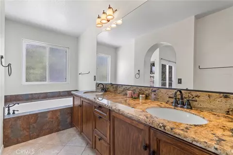Bath - 10132 Saddlehill Ter, Rancho Cucamonga, CA 91737 photo 3 of 5