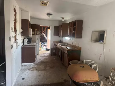 Entry Way - 3601 Balsa, Yucca Valley, CA 92284 photo 2 of 2