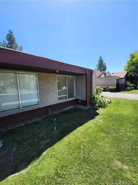 2100 Pinon Springs Cir #A, Bakersfield, CA 93309