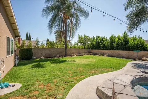 Exterior - 1150 W Aster St, Upland, CA 91786 photo 11 of 11