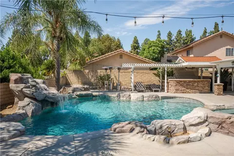 Exterior - 1150 W Aster St, Upland, CA 91786 photo 5 of 11