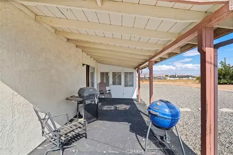 Exterior - 20971 Thunderbird Rd, Apple Valley, CA 92307 photo 14 of 14