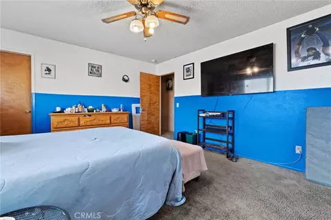 Bedroom - 20971 Thunderbird Rd, Apple Valley, CA 92307 photo 4 of 4