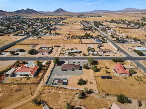 View/Area - 20971 Thunderbird Rd, Apple Valley, CA 92307 photo 5 of 6