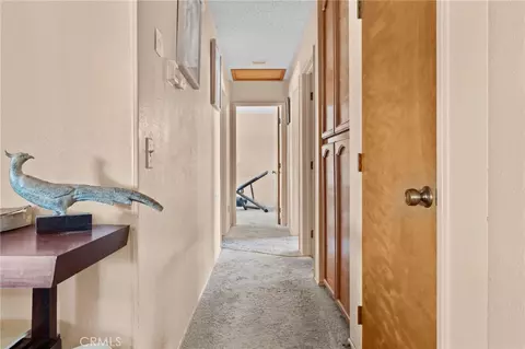 Entry Way - 20971 Thunderbird Rd, Apple Valley, CA 92307 photo 2 of 2