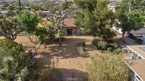 Exterior - 56484 Onaga, Yucca Valley, CA 92284 photo 2 of 4