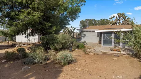 Exterior - 56484 Onaga, Yucca Valley, CA 92284 photo 3 of 4