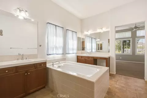 Bath - 31645 Melvin St, Menifee, CA 92584 photo 2 of 3