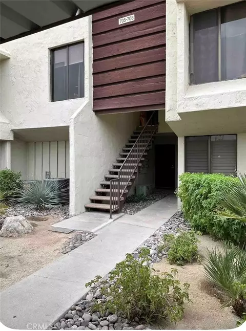 1655 E Palm Cyn, Palm Springs, CA 92264