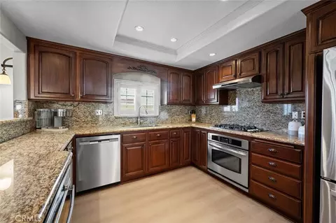 Kitchen - 6431 Teton Peak Ct, Rancho Cucamonga, CA 91737 photo 2 of 8