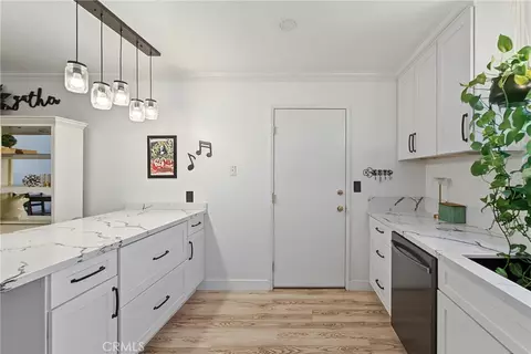 Kitchen - 7363 Berkshire Ave, Rancho Cucamonga, CA 91730 photo 3 of 5