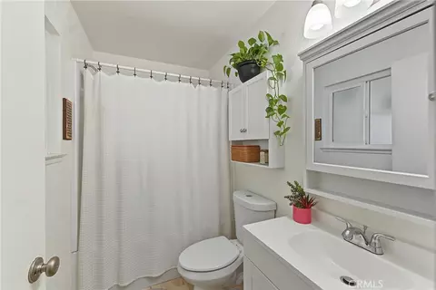Bath - 7363 Berkshire Ave, Rancho Cucamonga, CA 91730 photo 2 of 2