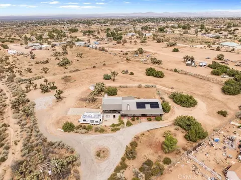 View/Area - 8757 Pacific, Phelan, CA 92371 photo 1 of 6