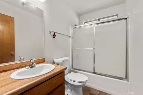 Bath - 8757 Pacific, Phelan, CA 92371 photo 3 of 3