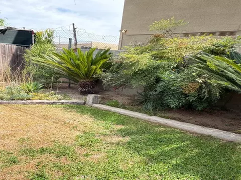 Exterior - 4574 Central Ave, Riverside, CA 92506 photo 17 of 19
