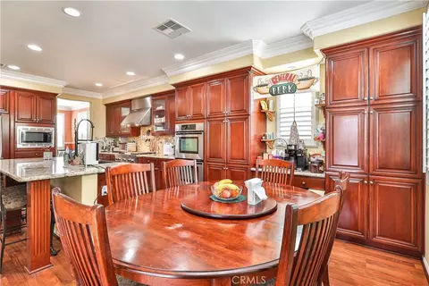 Kitchen - 1886 Richards, Upland, CA 91784 photo 4 of 7