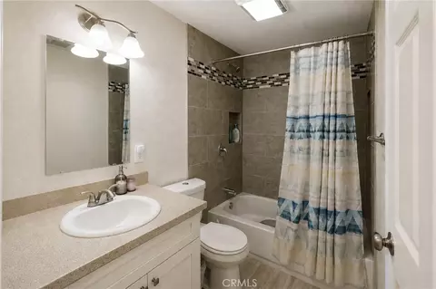 Bath - 1216 San Jacinto, Redlands, CA 92373 photo 1 of 2
