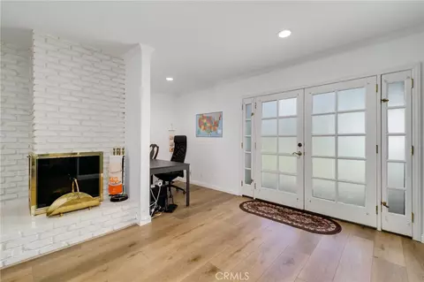 Entry Way - 717 E Laurel Ave, Glendora, CA 91741 photo 2 of 2