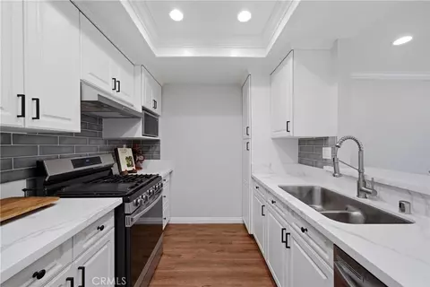 Kitchen - 3131 Laurel Ave #9, Fullerton, CA 92835 photo 2 of 6