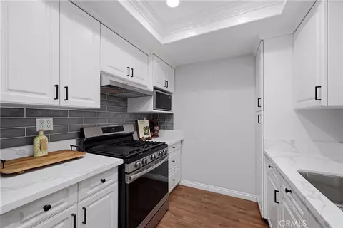Kitchen - 3131 Laurel Ave #9, Fullerton, CA 92835 photo 3 of 6