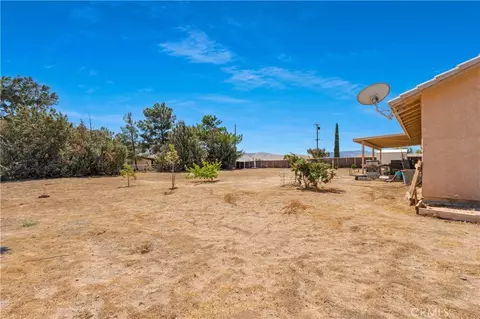 Exterior - 9009 Piedra Ave, Hesperia, CA 92345 photo 7 of 8