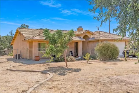 Exterior - 9009 Piedra Ave, Hesperia, CA 92345 photo 2 of 8