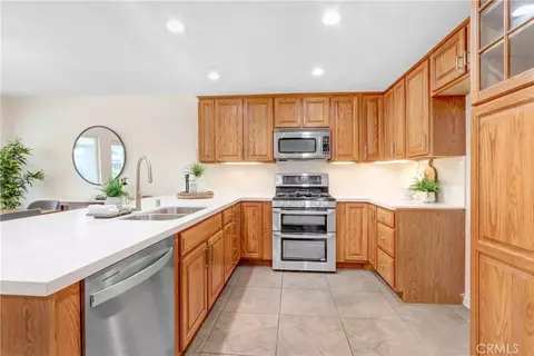 Kitchen - 9561 Cameron, Rancho Cucamonga, CA 91730 photo 2 of 2
