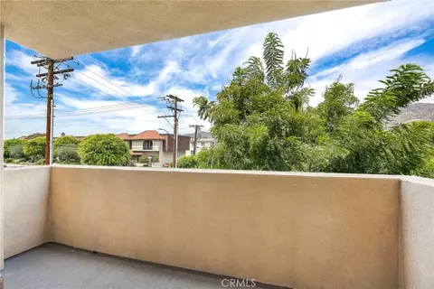 Exterior - 1515 Grismer #202, Burbank, CA 91504 photo 1 of 8