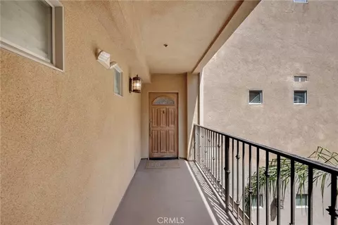 Entry Way - 1515 Grismer #202, Burbank, CA 91504 photo 1 of 5