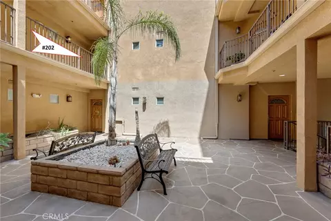 Exterior - 1515 Grismer #202, Burbank, CA 91504 photo 7 of 8