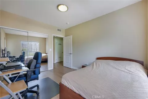 Bedroom - 1515 Grismer #202, Burbank, CA 91504 photo 2 of 6