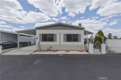 655 E Main #98, San Jacinto, CA 92583 photo 2