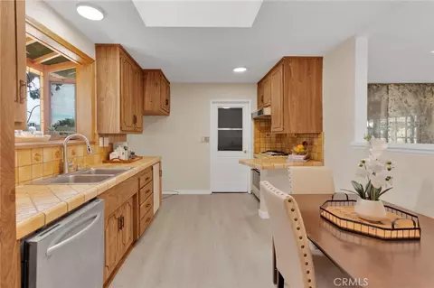 Kitchen - 1534 Wallace St, Simi Valley, CA 93065 photo 1 of 6