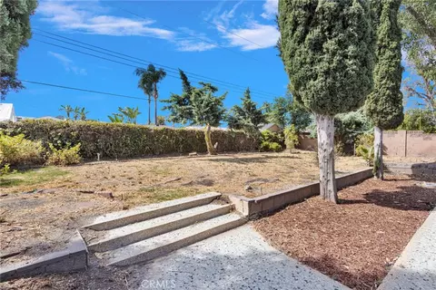 Exterior - 1534 Wallace St, Simi Valley, CA 93065 photo 10 of 18