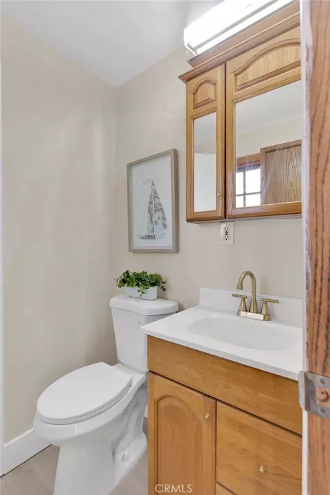 Bath - 1534 Wallace St, Simi Valley, CA 93065 photo 1 of 4