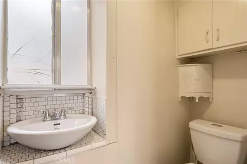 Bath - 1195 N Campus Ave, Upland, CA 91786 photo 3 of 4