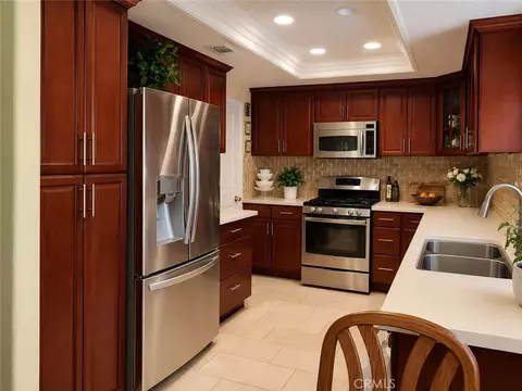 Kitchen - 7814 Aberdeen Ln, Highland, CA 92346 photo 2 of 2