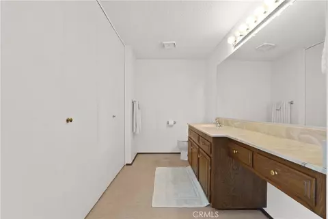 Bath - 1414 E Laurel, Glendora, CA 91741 photo 1 of 2