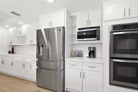 Kitchen - 1414 E Laurel, Glendora, CA 91741 photo 5 of 5
