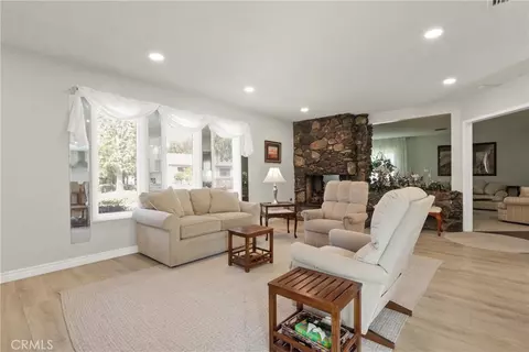 Living - 1414 E Laurel, Glendora, CA 91741 photo 4 of 5