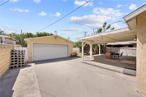 Exterior - 255 E 41st St, San Bernardino, CA 92404 photo 3 of 14