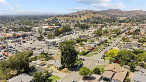 View/Area - 255 E 41st St, San Bernardino, CA 92404 photo 2 of 12