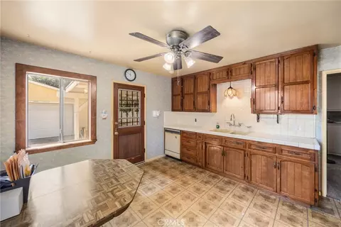 Kitchen - 255 E 41st St, San Bernardino, CA 92404 photo 3 of 4